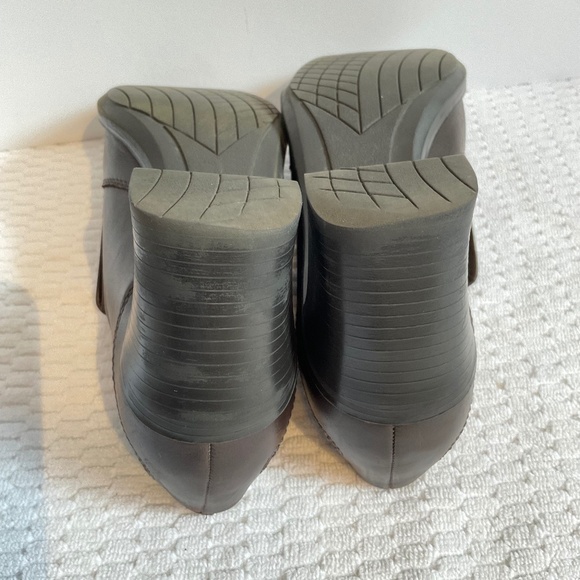 Bass Galaxy Women’s Brown Leather Heel Shoe Size 7.5M - Picture 13 of 14